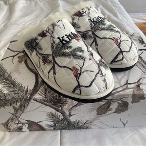 KITH slippers. Brand new. Worn once in original box